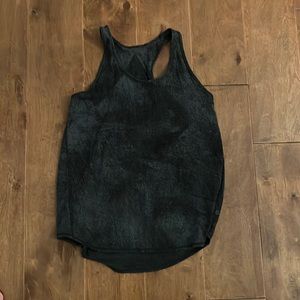 Black and green lulu tank, size 8